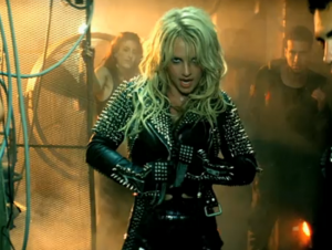 Britney dancing in poo